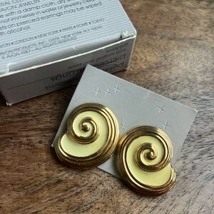 Vintage Avon Polished Blossoms Gold Tone Swirl Pierced Earrings